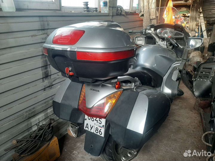 Honda st1300