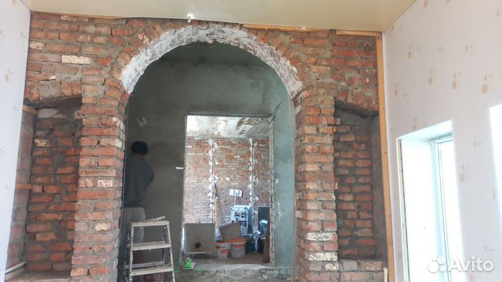 Машинная штукатурка стен стяжка пола и лестницы