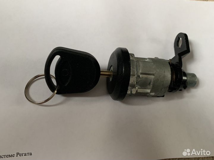 Личинка замка Форд Транзит 94