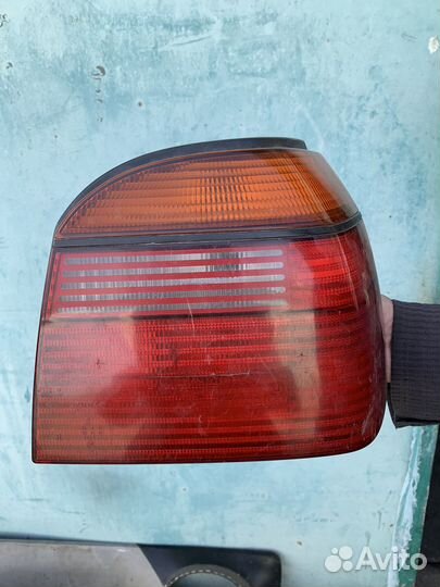 Задний фонарь