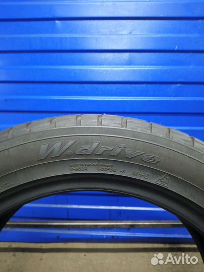 Yokohama W.Drive V902A 215/55 R18 95V