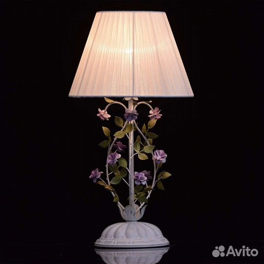 Лампа настольная