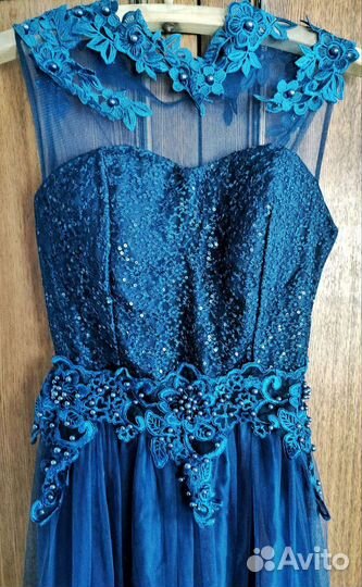 Вечернее платье