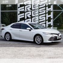 Toyota Camry 2.5 AT, 2018, 121 104 км, с пробегом, цена 2 949 000 руб.