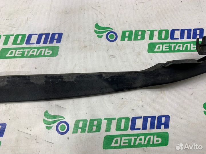 Усилитель бампера передний Volkswagen Touran 1