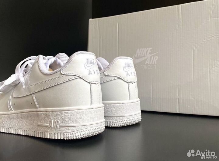 Nike Air Force 1 White