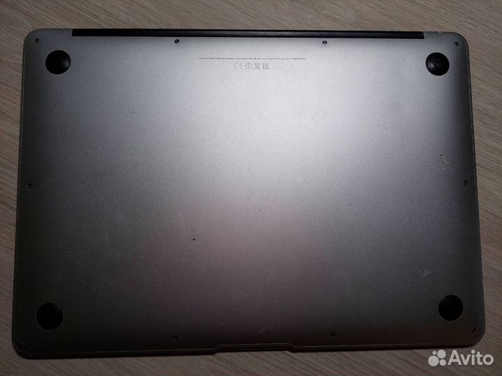 MacBook Air 13.3/1.4GHz/4GB/256GB