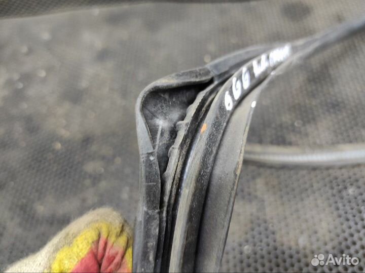 Уплотнитель проема задний правый Mazda 6 Gg