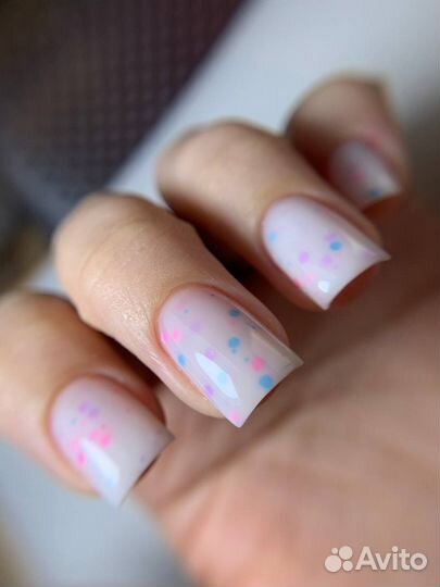 Маникюр педикюр