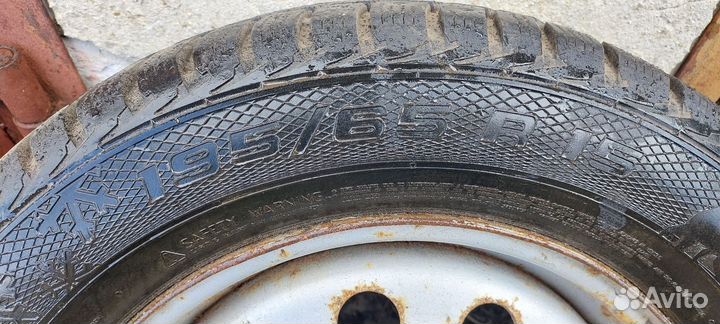 Gislaved Nord Frost 5 19.5/65 R15