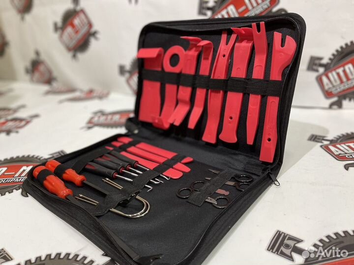 Комплект для демонтажа панелей салона и медиустр