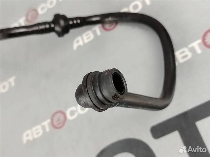 Вакуумная трубка с обратным клапаном Audi TT 8N