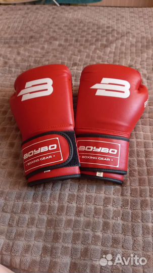 Боксёрские перчатки 10