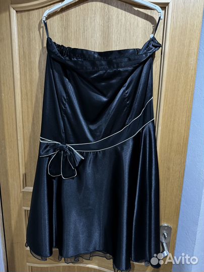 Костюм женский юбка и жакет 52-54