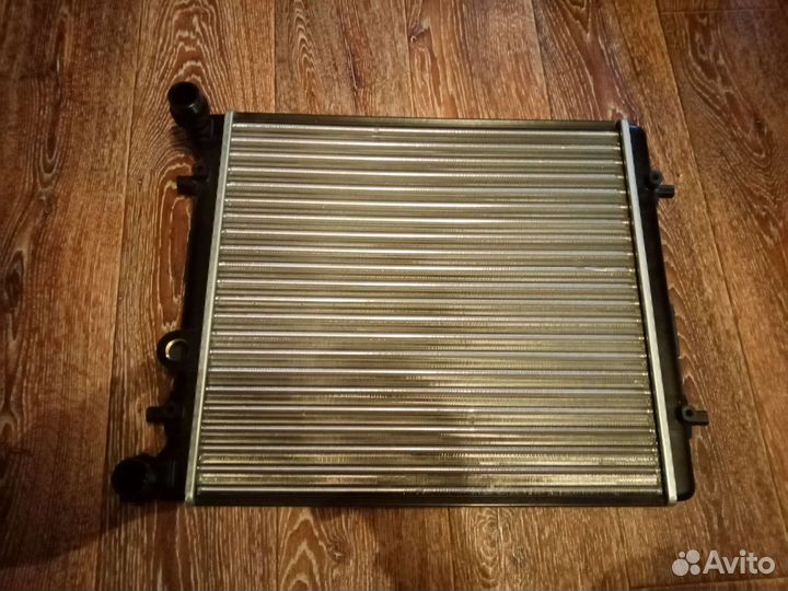 Радиатор охлаждения skoda octavia a4