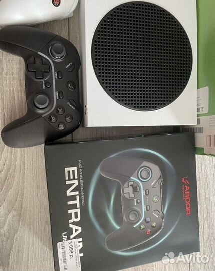 Новая игровая консоль Microsoft Xbox Series S