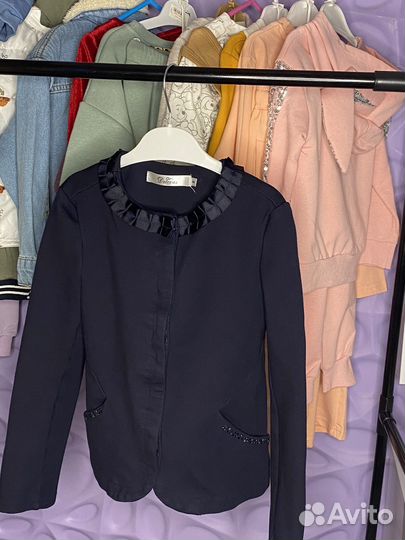 Школьный жакет темно синий. Размер 134-140