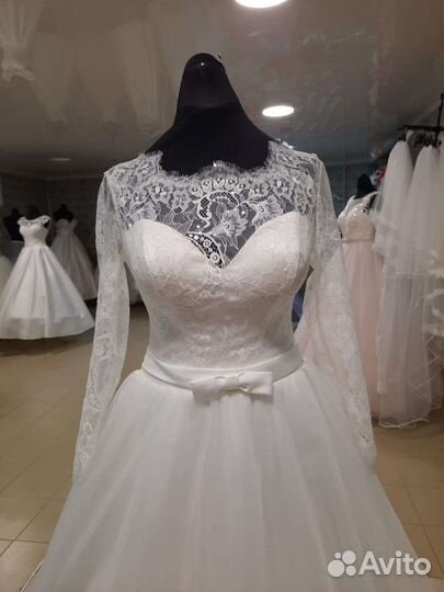 Свадебное платье