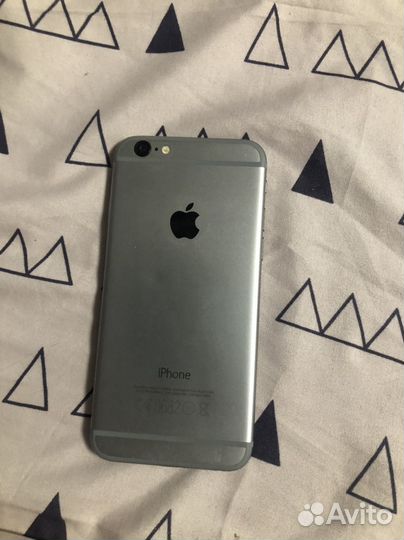 Телефон iPhone 6