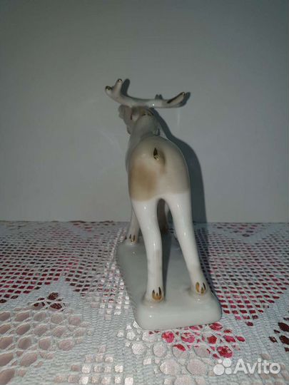Лось фарфоровый