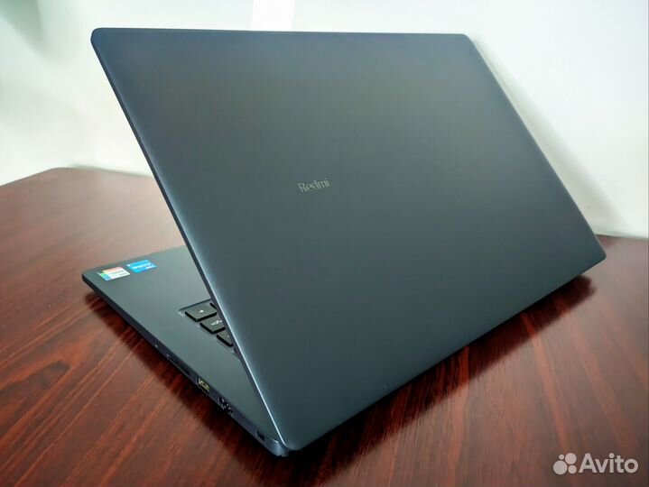 Xiaomi RedmiBook 15 / i5-11320H / Full HD / 512 Gb