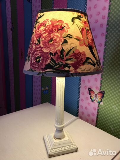 Лампа настольная
