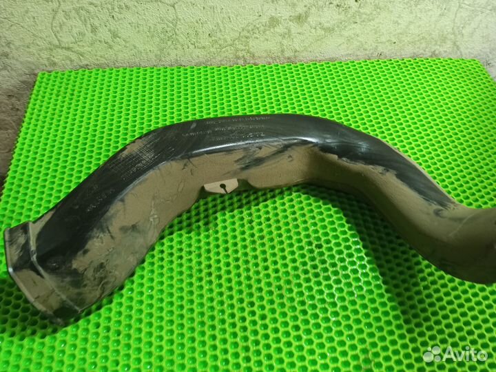 Патрубок воздухозаборника Renault Logan