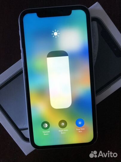 iPhone XR 64gb белый