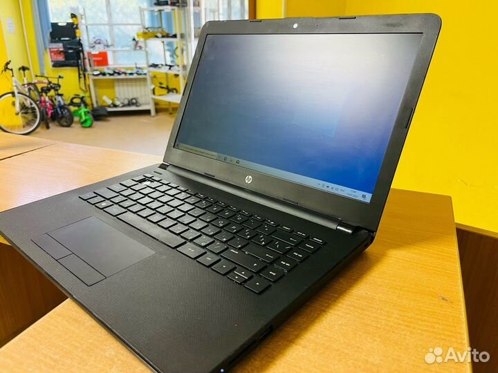 Ноутбук HP 14-bs000ur Celeron N3060