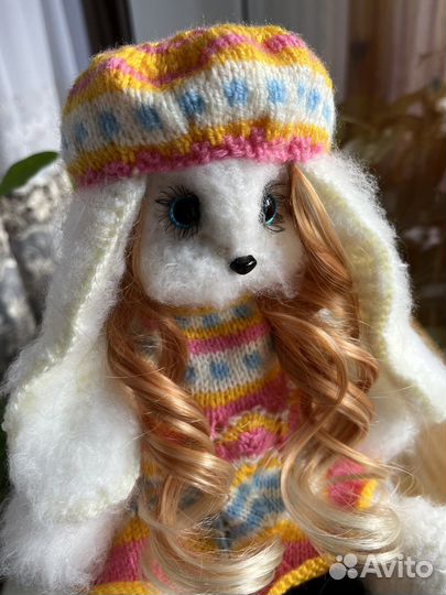 Игрушка ручной работы Зайка