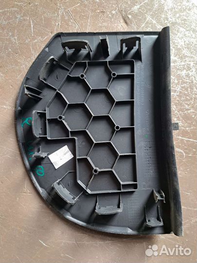 Накладка торпеды боковой Skoda Fabia