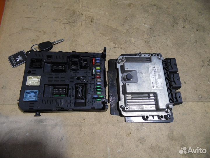 Комплект эбу двс 1,6 еп6 Пежо 308