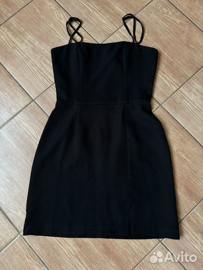Маленькое черное платье 42