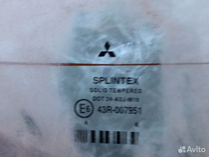 Стекло заднее Mitsubishi Colt