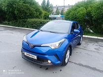 Toyota C-HR 2.0 CVT, 2018, 51 000 км, с пробегом, цена 2 525 000 руб.