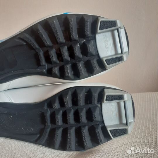 Лыжные ботинки женские