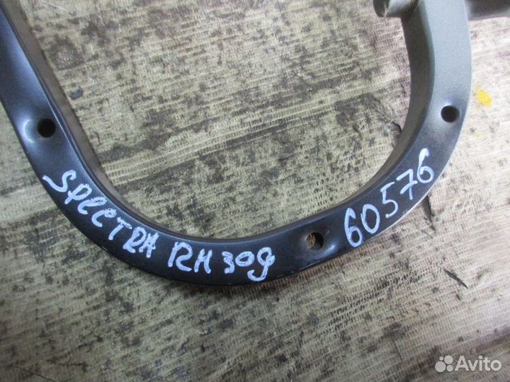 Петля крышки багажника правая Kia Spectra 2001-201