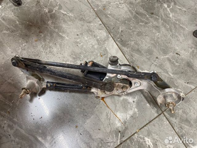 Трапеция стеклоочистителя с электромотором Kia Rio