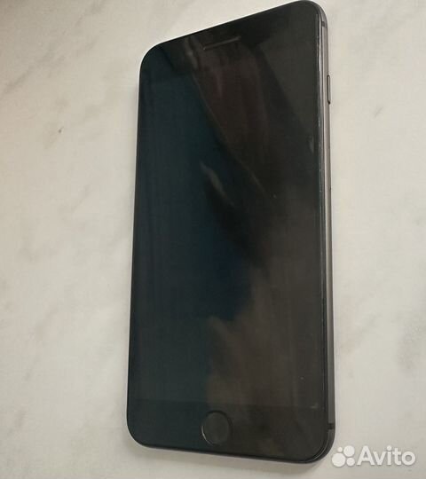 iPhone 8 Plus, 64 ГБ