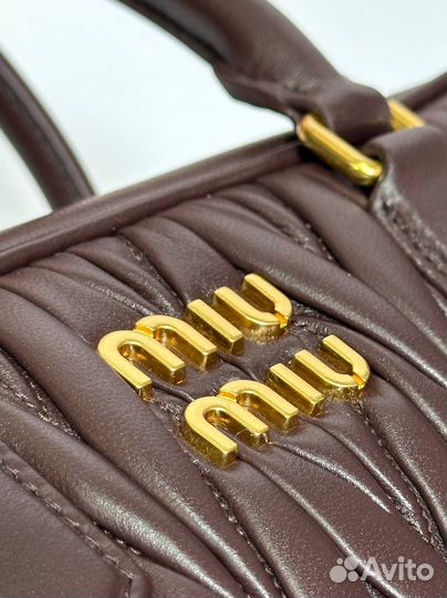 Сумка Miu Miu Arcadie Matelasse Leather Bag in Dar