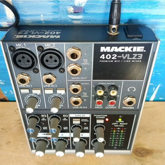 Mackie 402-VLZ3. Микшер
