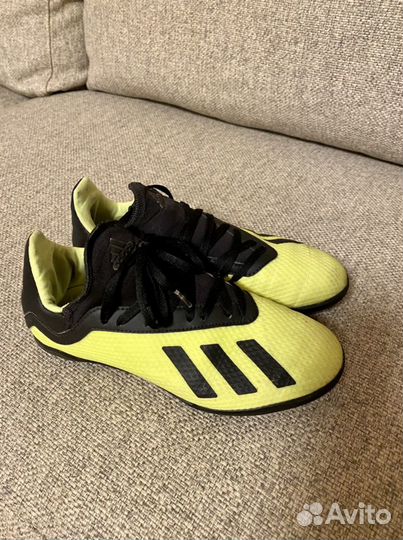 Футбольные бутсы adidas 36 размер