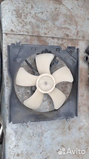 Вентилятор радиатора Mitsubishi Diamante