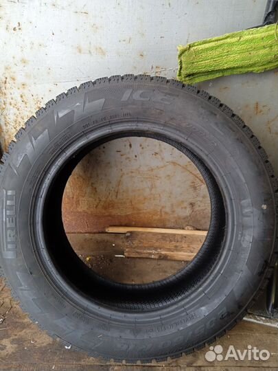 Pirelli Ice Zero 205/60 R16