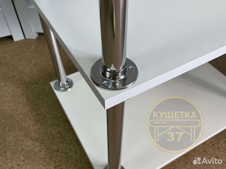 Этажерка на колесиках