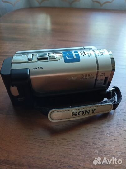 Цифровая видеокамера Sony
