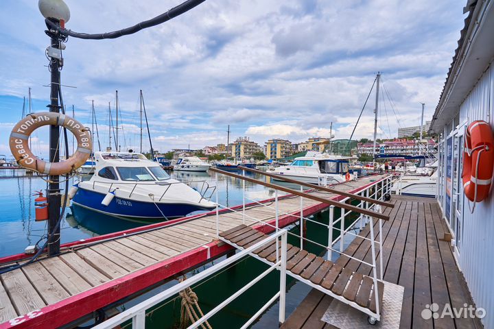 Дом на воде (дебаркадер)