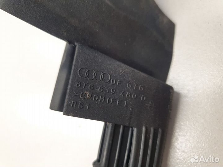 Накладка стекла заднего правого Audi A5 S5 8T Coupe Sportback 2008-2016