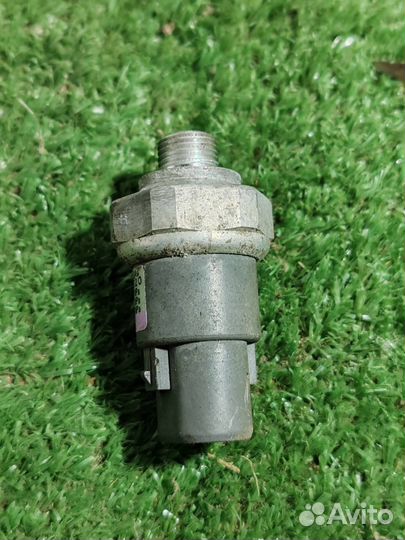 Датчик давления кондиционера Toyota Alphard