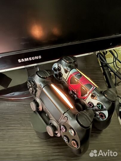 Докстанци для ps4